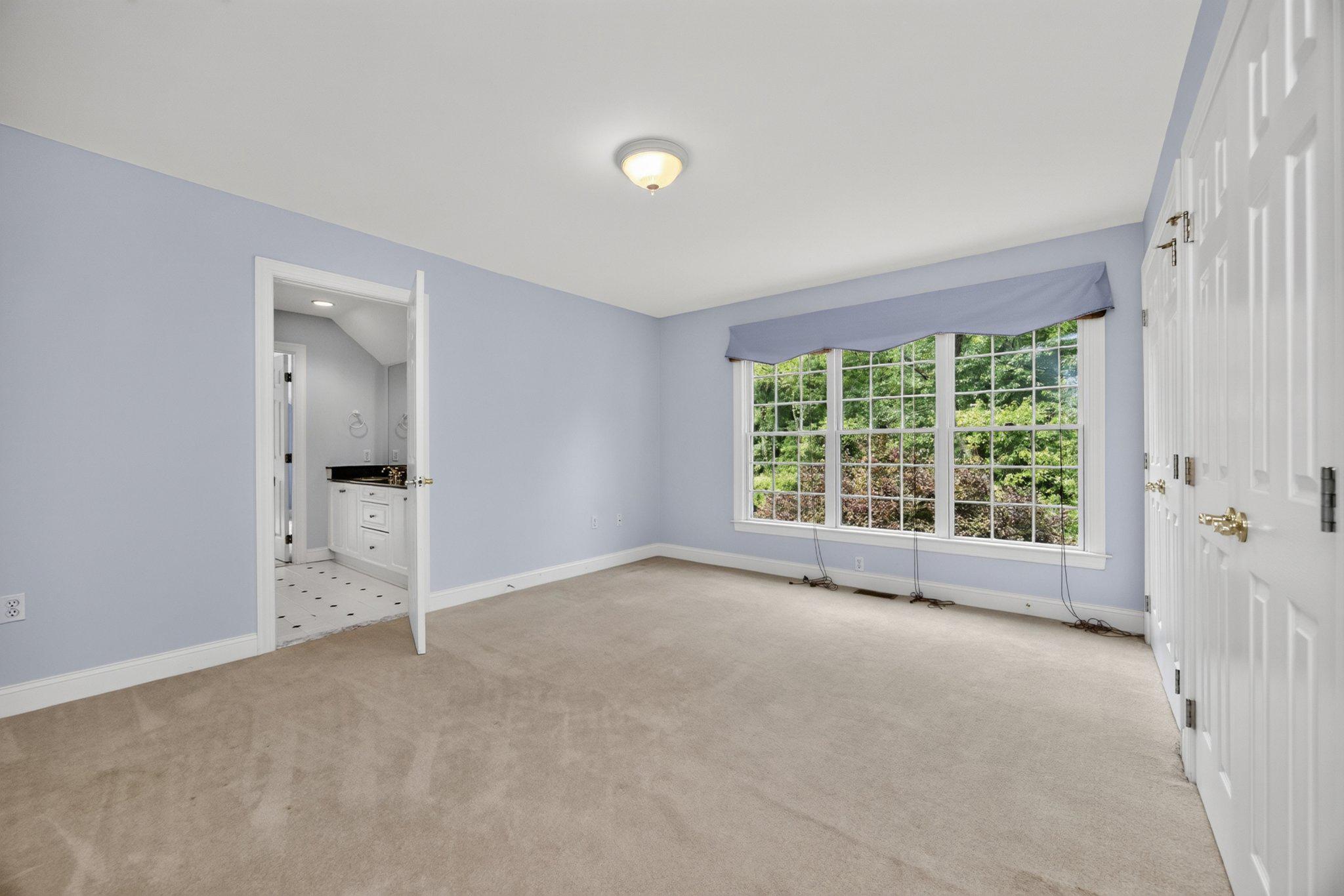 1084 Kaolin Rd Property Photo 40