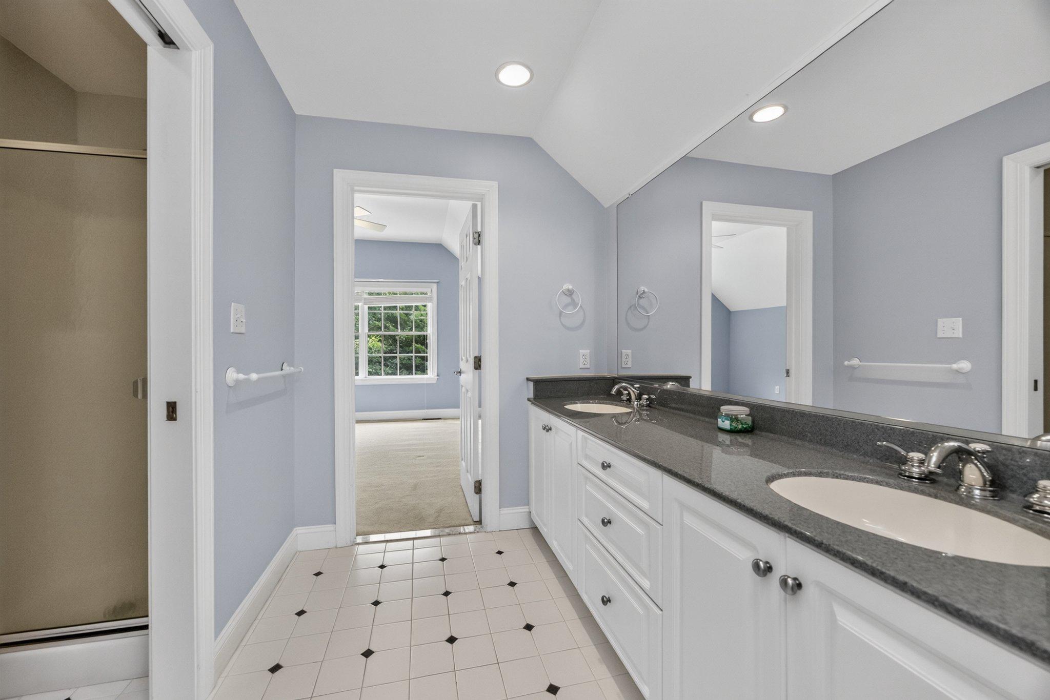 1084 Kaolin Rd Property Photo 44
