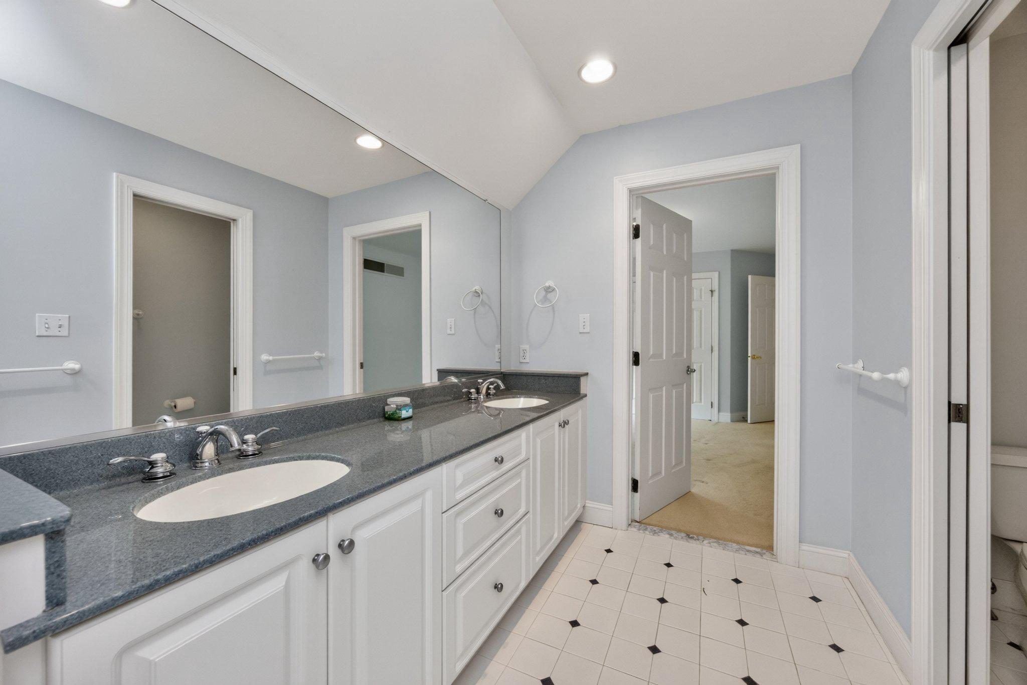 1084 Kaolin Rd Property Photo 47