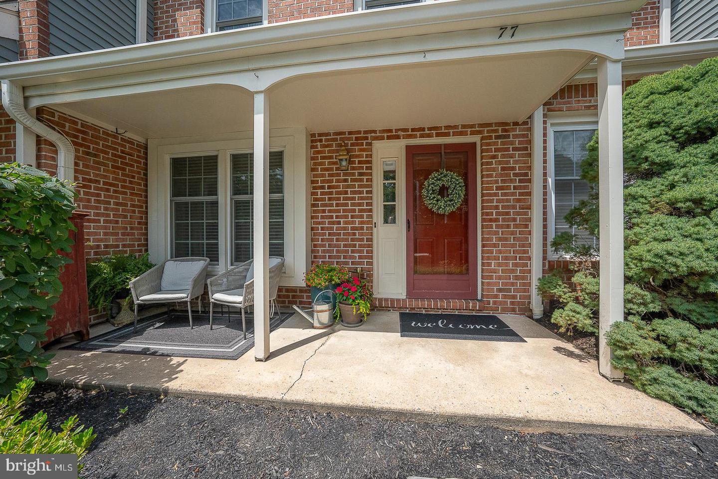 77 Abrams Ln Property Photo 2