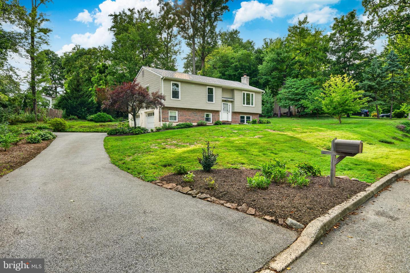 2602 Pheasant Run Ln Property Photo 1