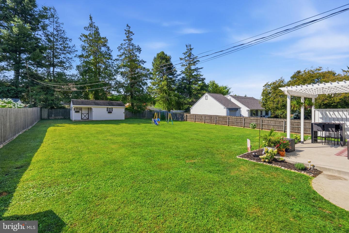 18 Buttonwood Ave Property Photo 30