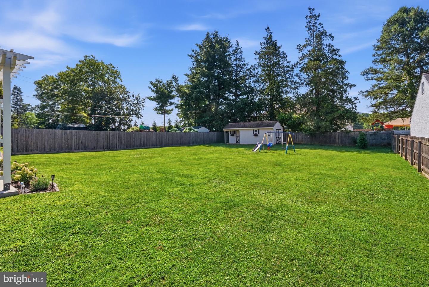 18 Buttonwood Ave Property Photo 33