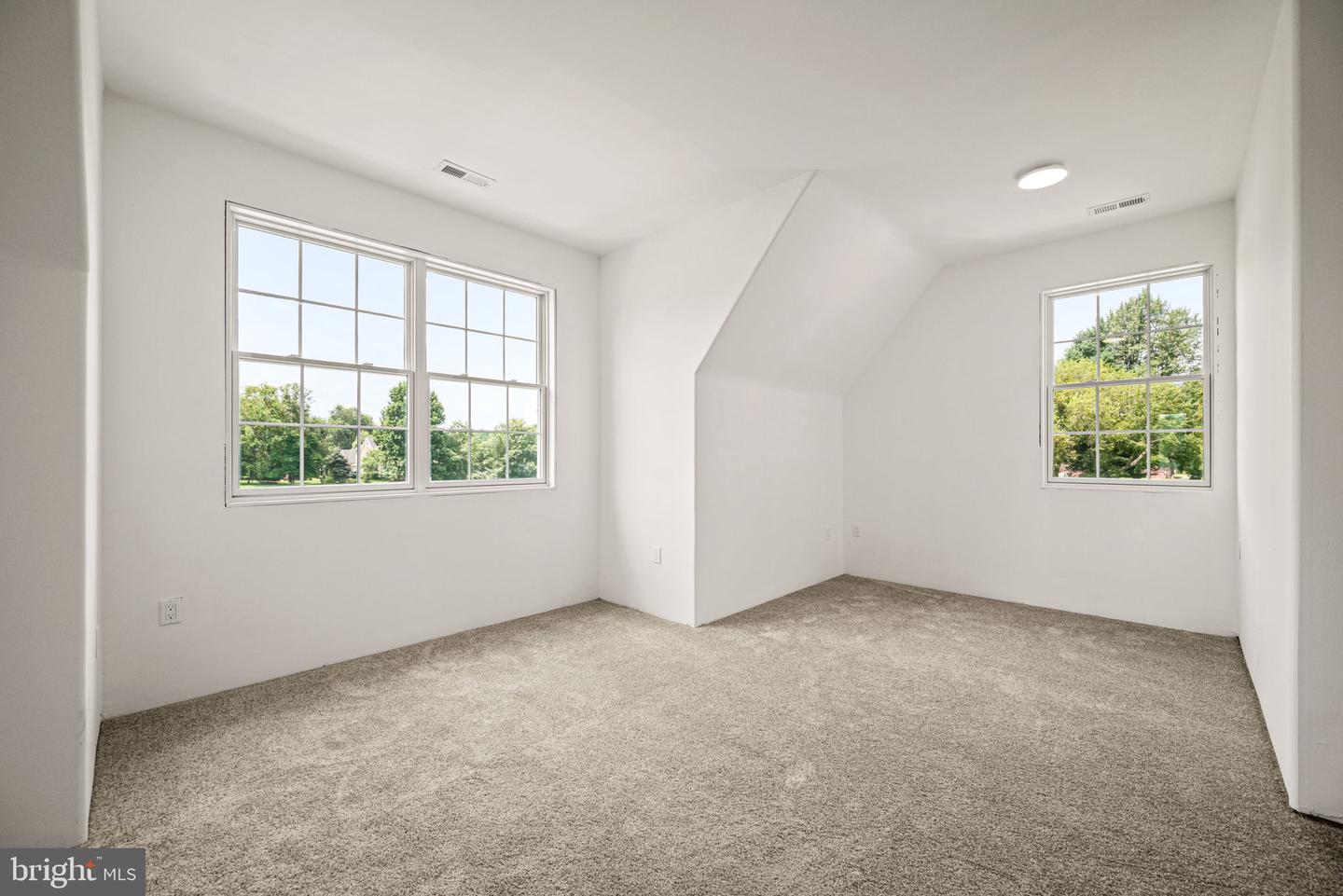 1335 Carolannes Way Property Photo 30