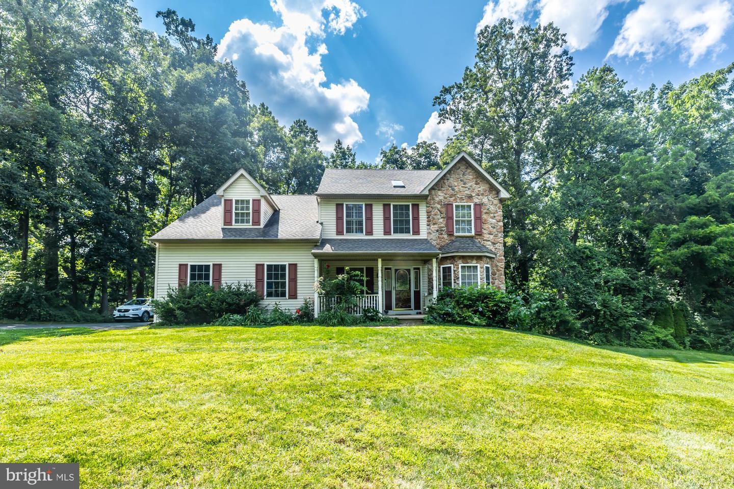 101 RACHEL LN