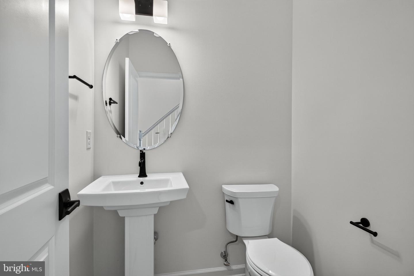 143 Vienna Blvd #84 Property Photo 6
