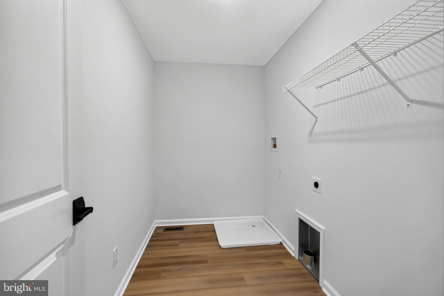 143 Vienna Blvd #84 Property Photo 14