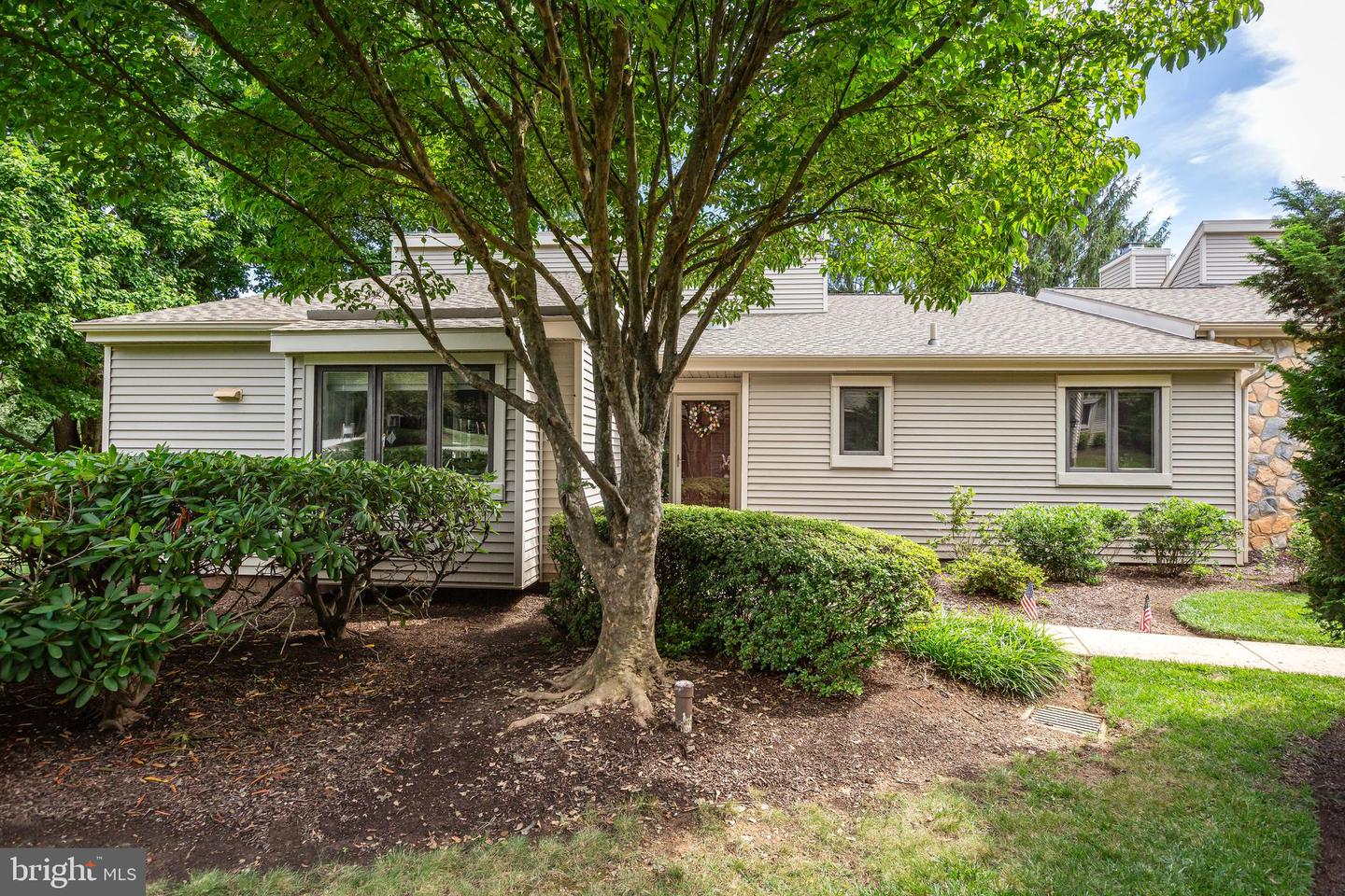 556 Franklin Way Property Photo 3