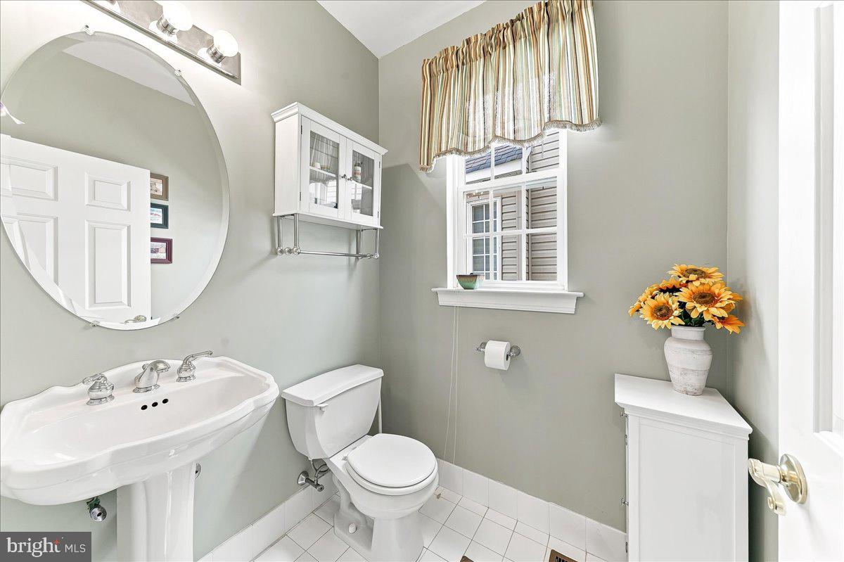 700 Arbor Ln Property Photo 29