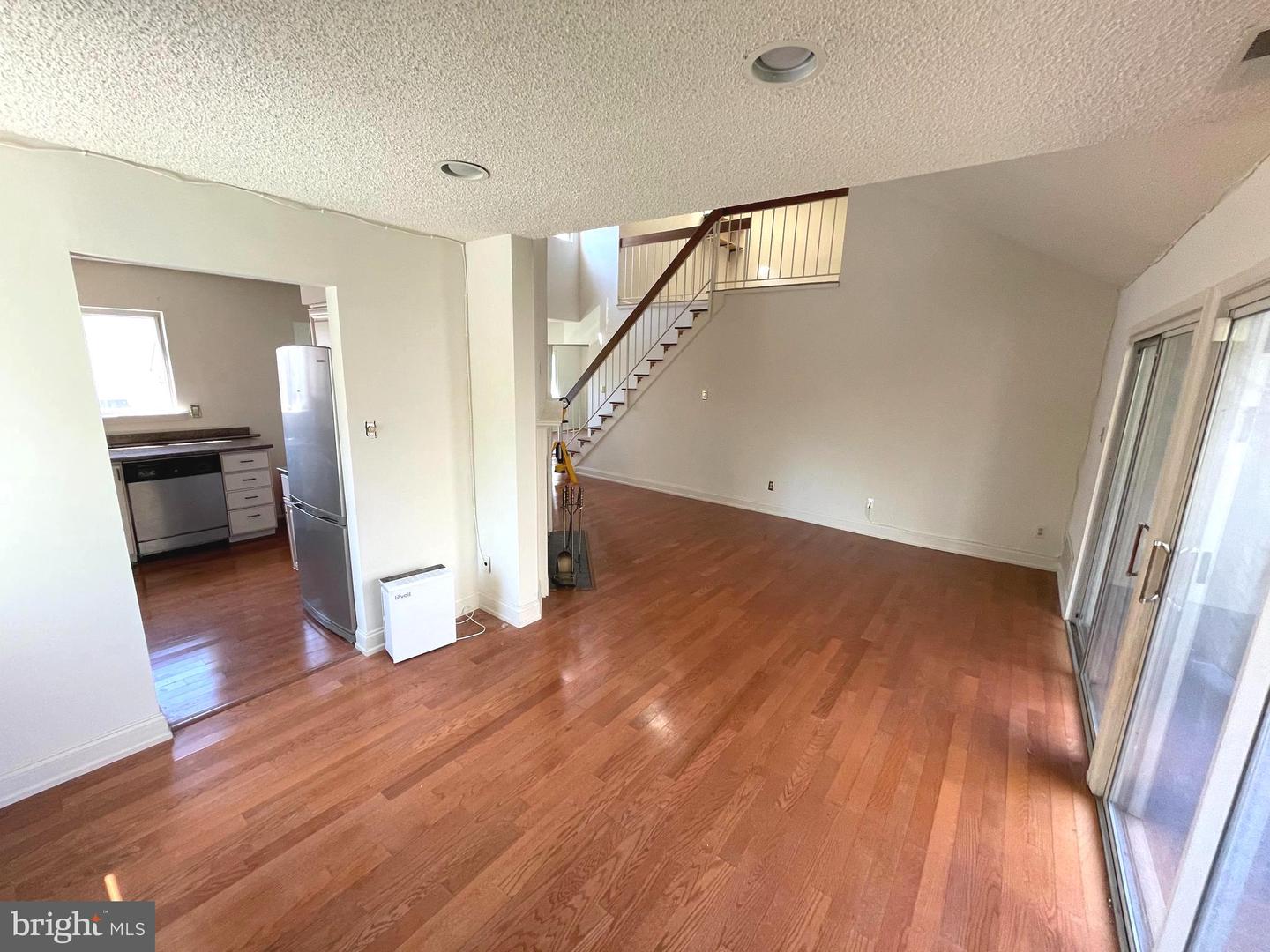 245 Carriage Ct #245 Property Photo 16