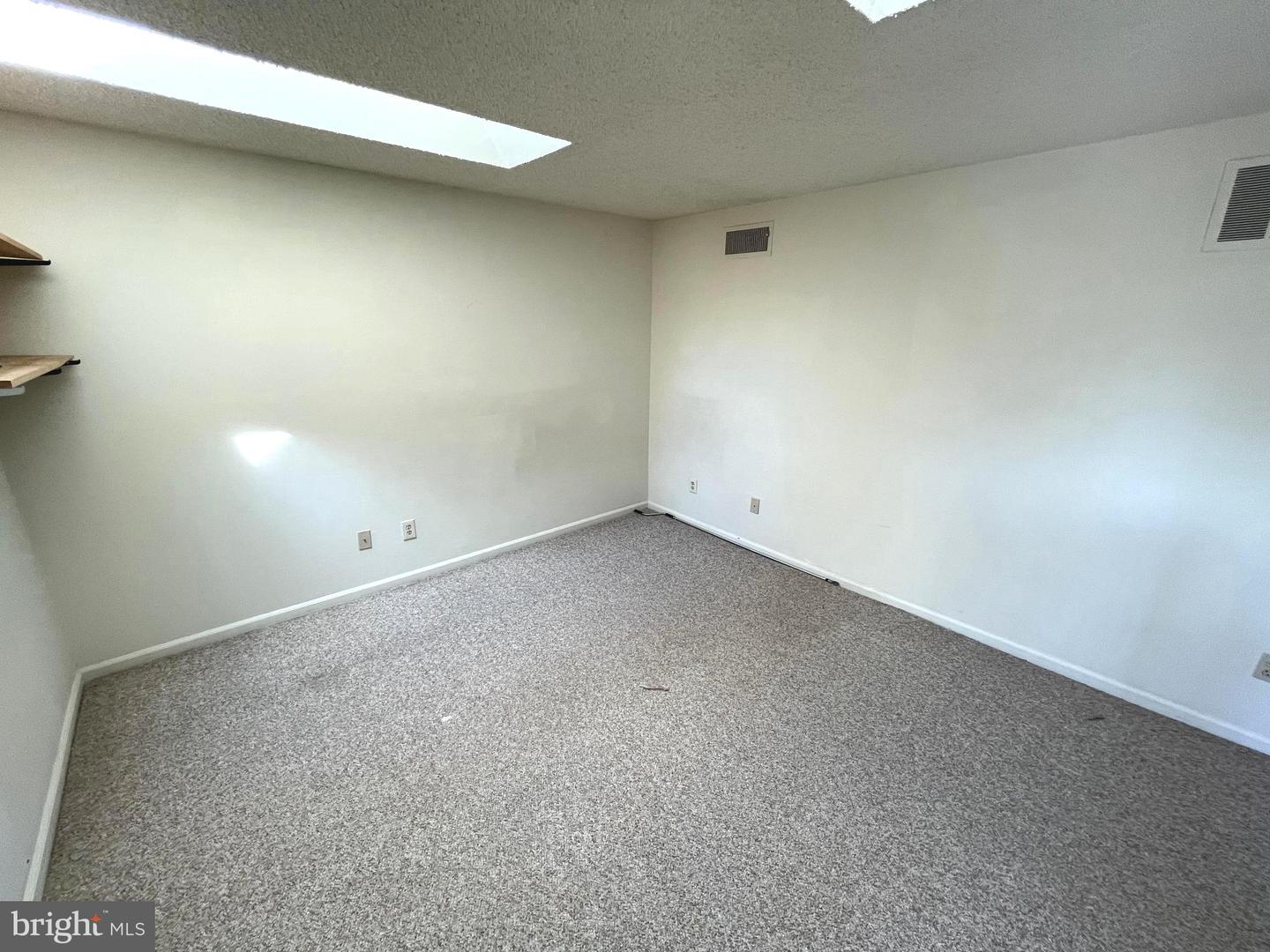 245 Carriage Ct #245 Property Photo 35