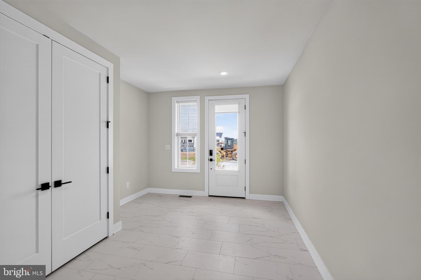 127 Alroy Rd Property Photo 11