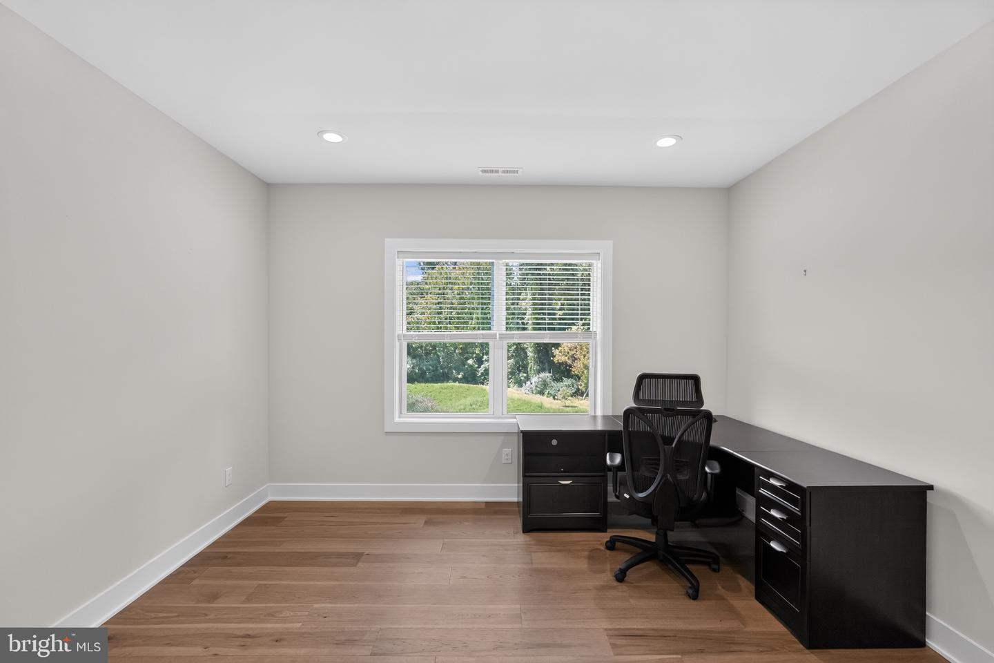 127 Alroy Rd Property Photo 45