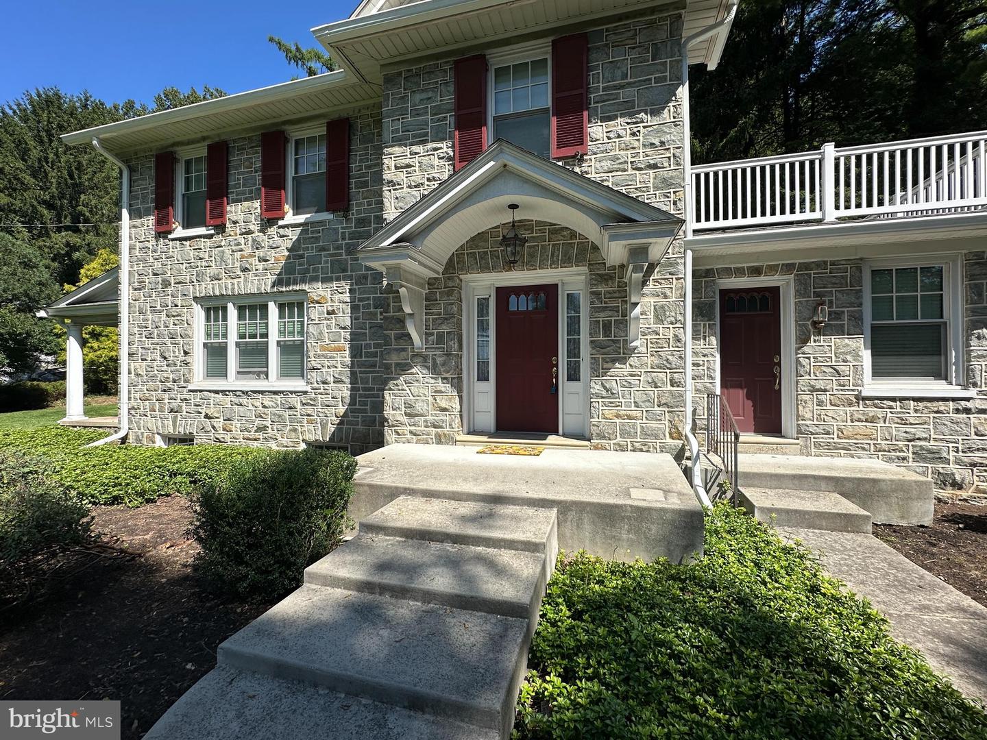 4813 Horseshoe Pike Property Photo 3
