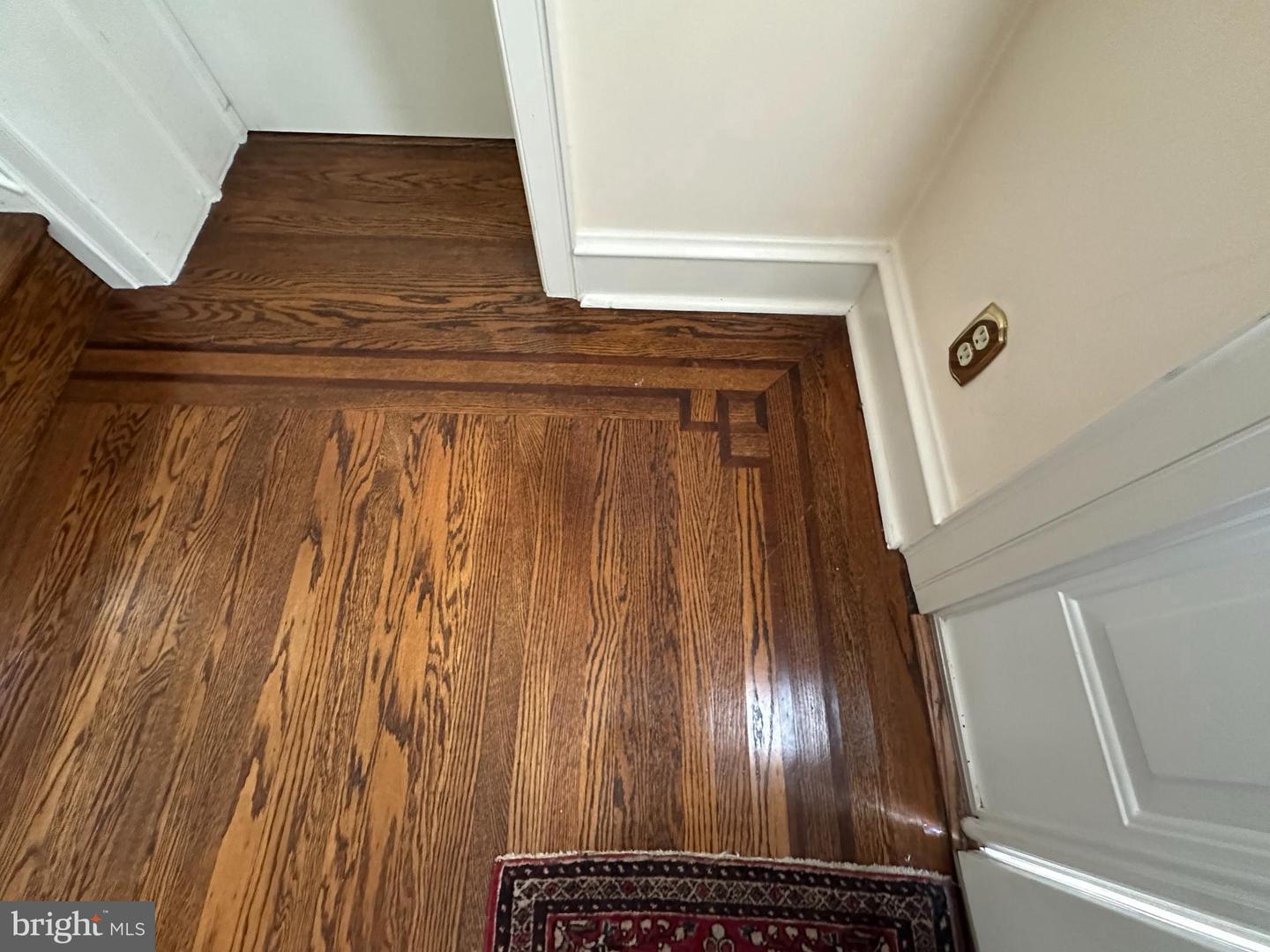 4813 Horseshoe Pike Property Photo 4