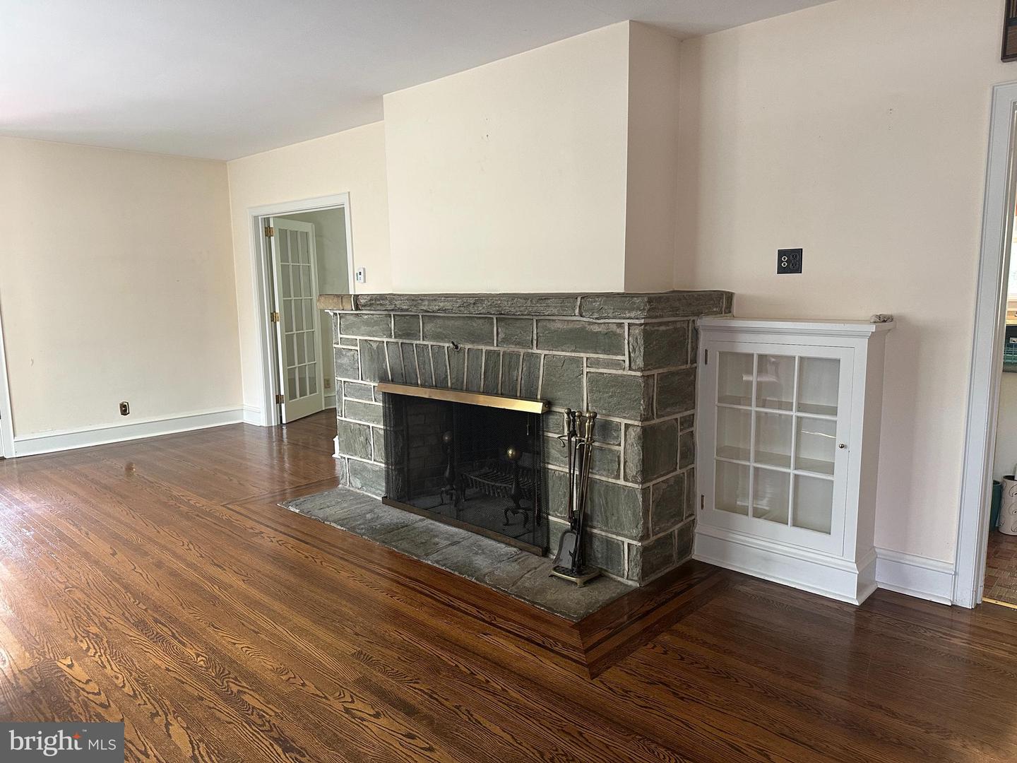4813 Horseshoe Pike Property Photo 8