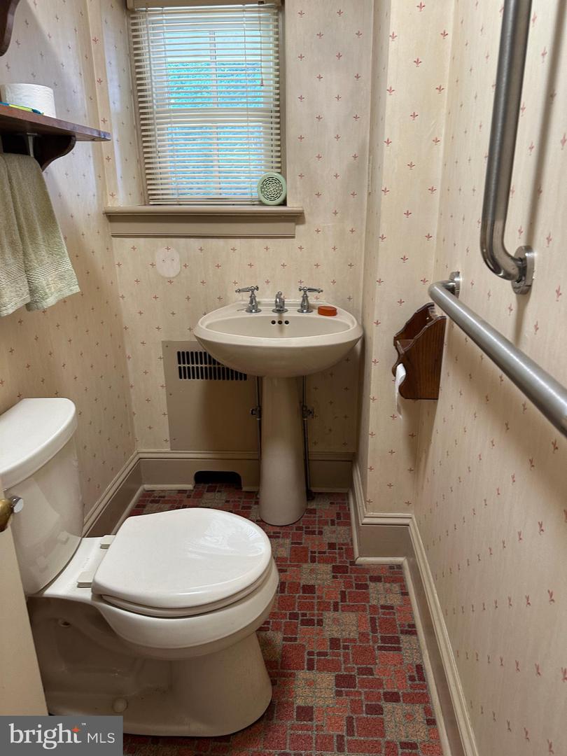 4813 Horseshoe Pike Property Photo 43