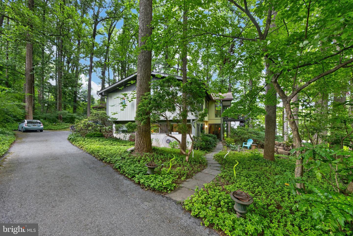 1048 Beaumont Rd Property Photo 33