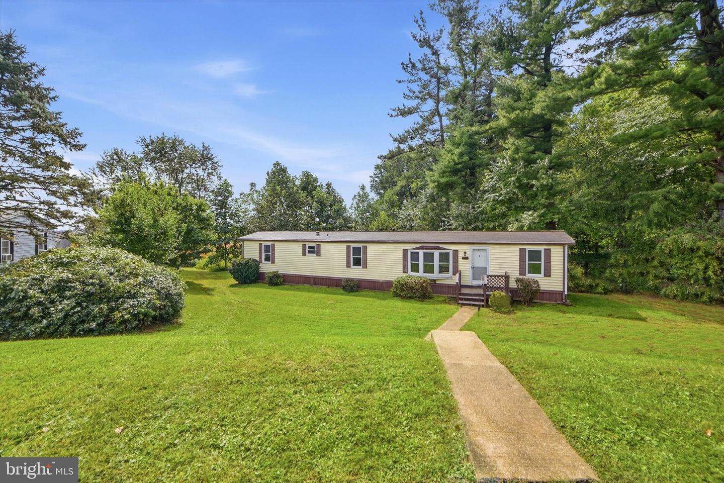 1038 Appleville Rd Property Photo 1