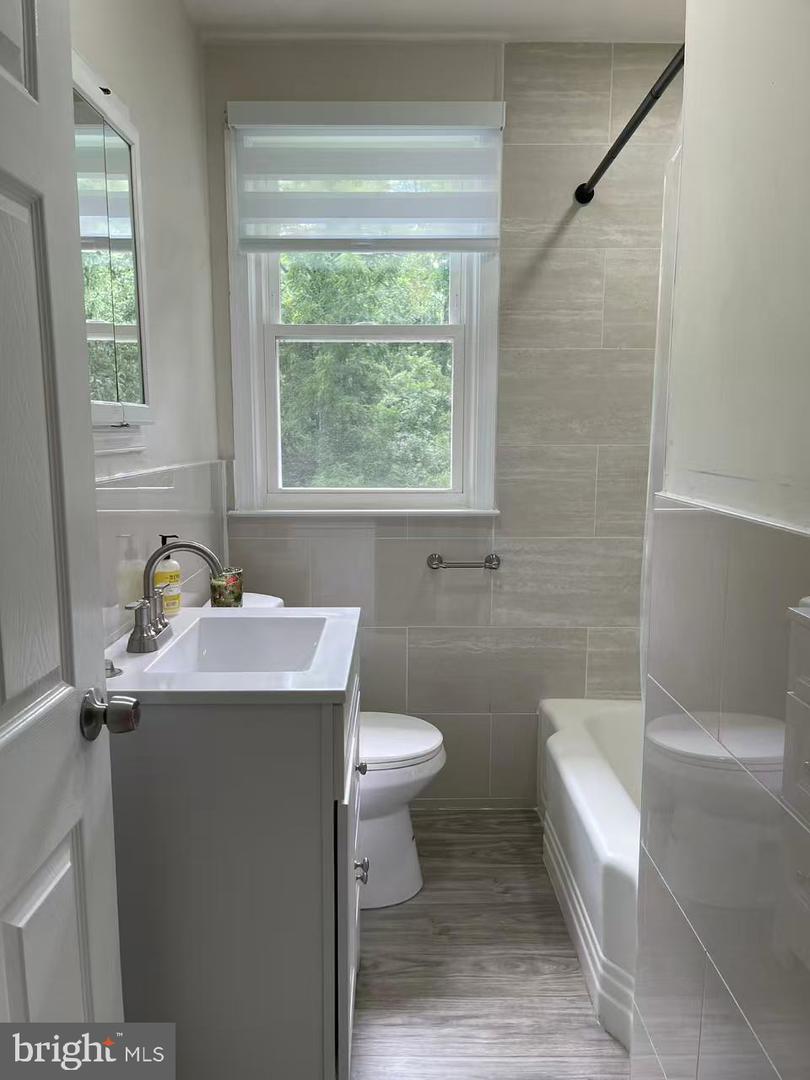 1019 Howellville Rd Property Photo 19