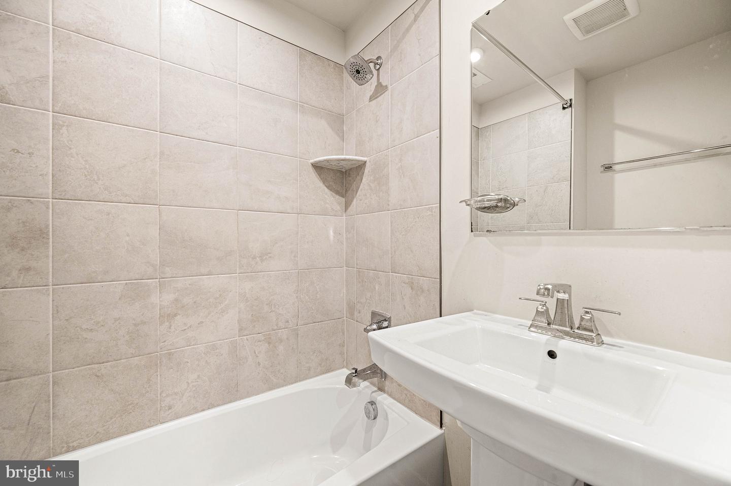 202 River Birch Way Property Photo 8
