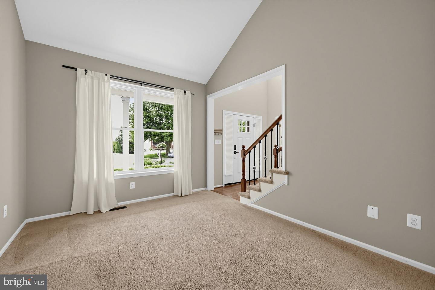 120 Percheron Dr Property Photo 4
