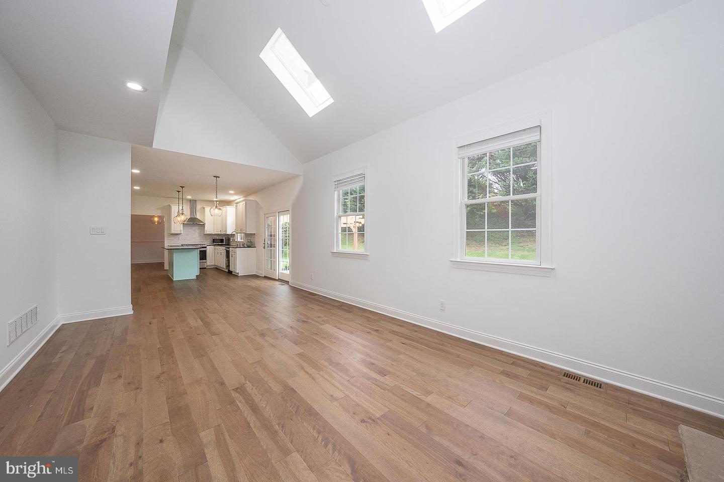 804 Shadebrush Rdg Property Photo 15