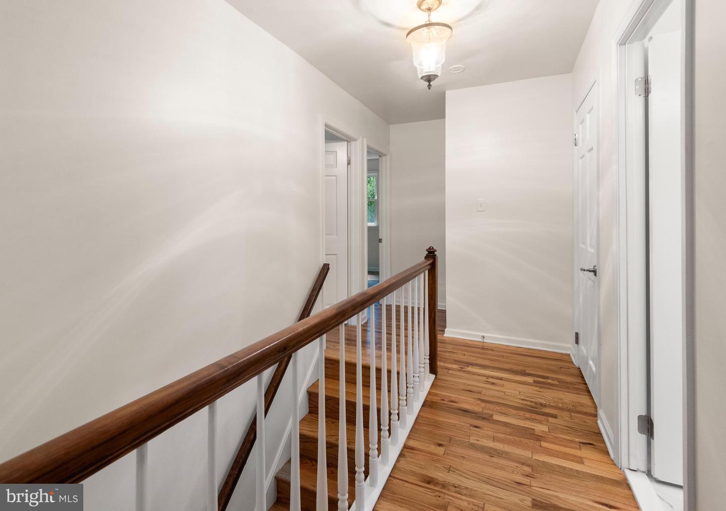 1038 Edgewood Chase Property Photo 18
