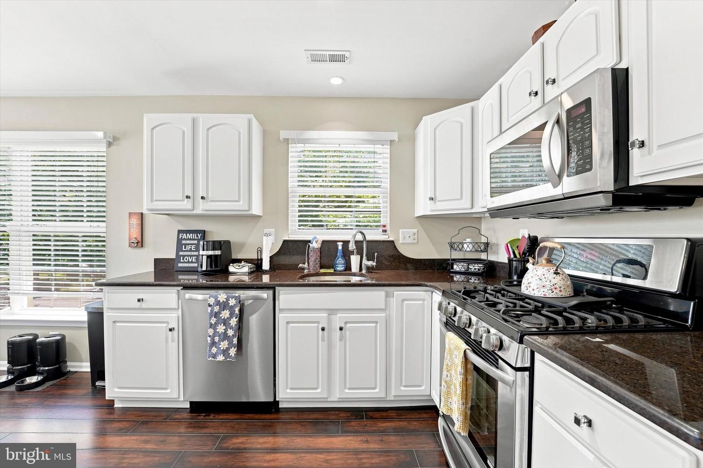 104 Jeffords Ct #1605 Property Photo 6