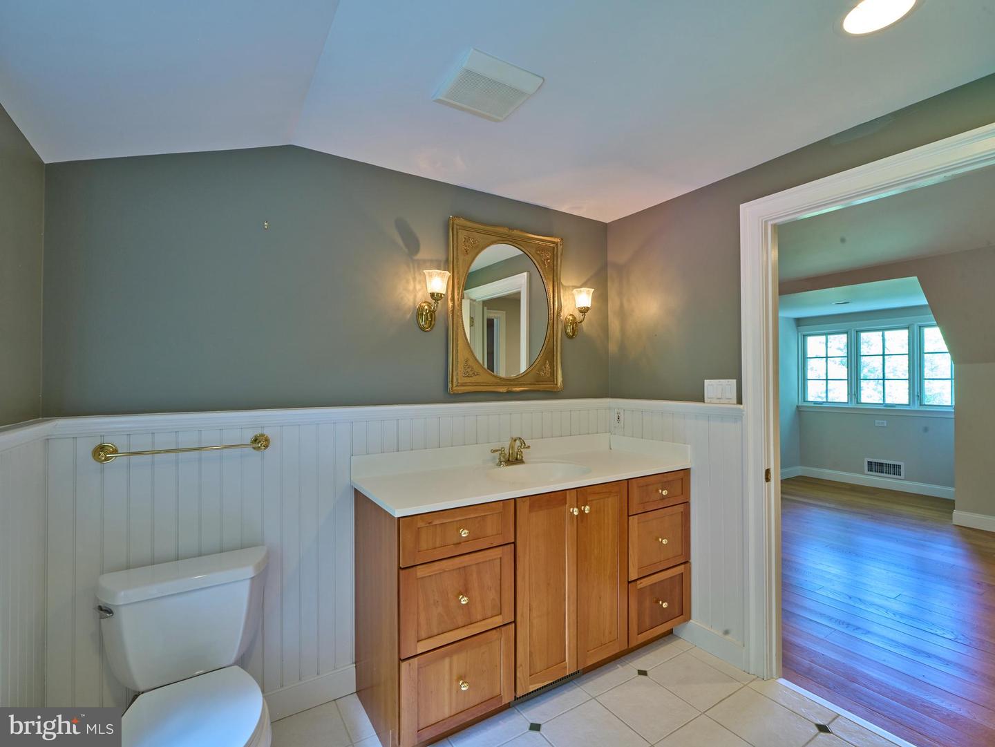 1045 Lower Pine Creek Rd Property Photo 44