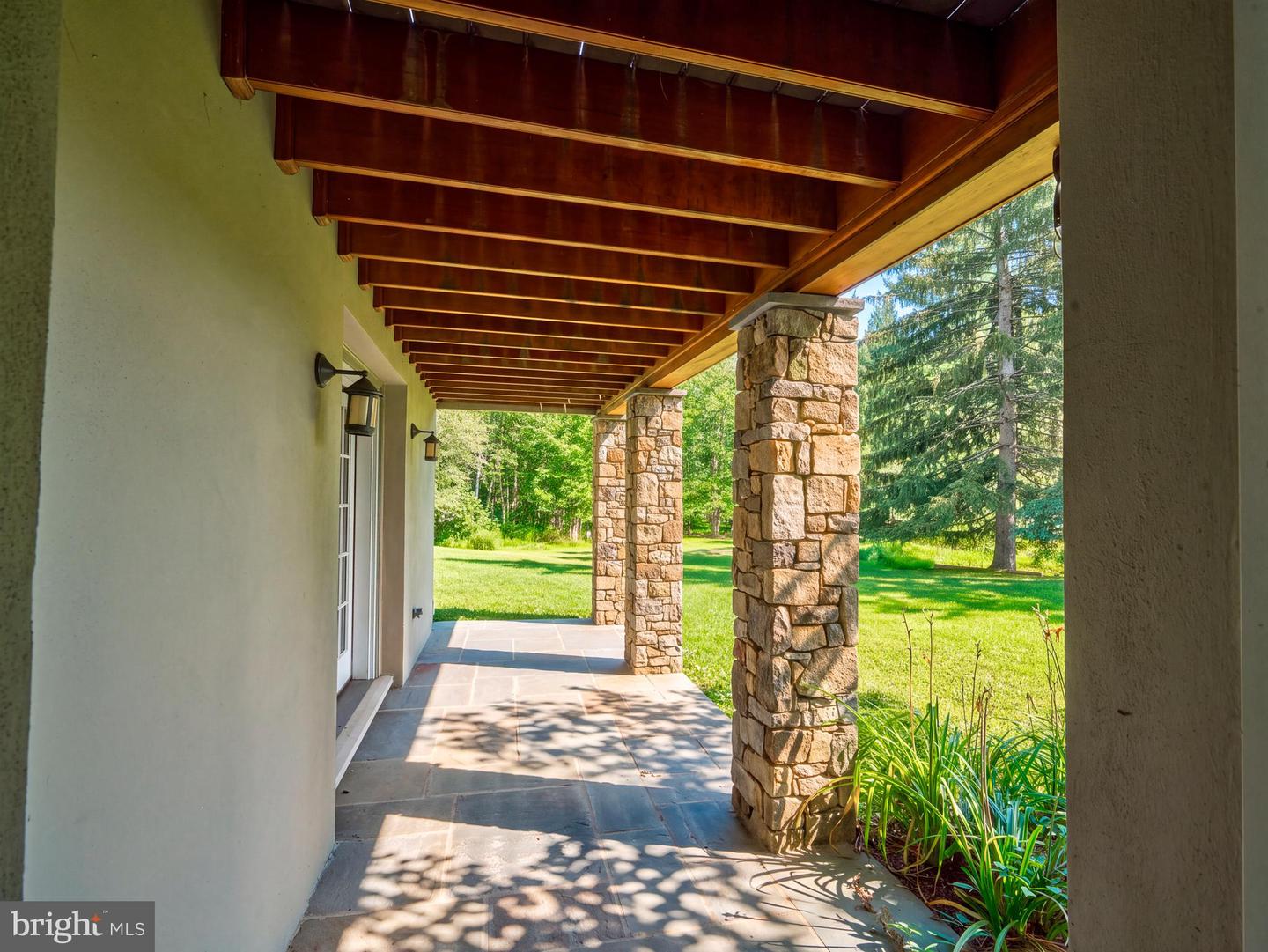 1045 Lower Pine Creek Rd Property Photo 65