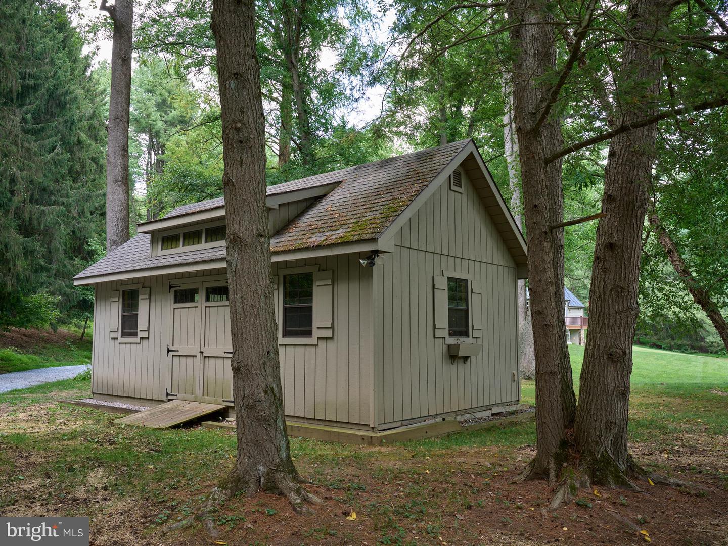 1045 Lower Pine Creek Rd Property Photo 79