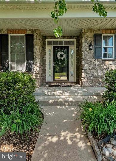 4 N Henley Dr Property Photo 1