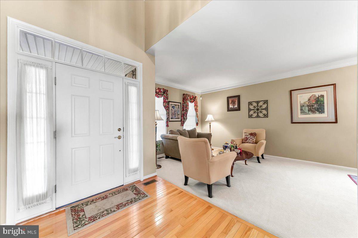 4 N Henley Dr Property Photo 4