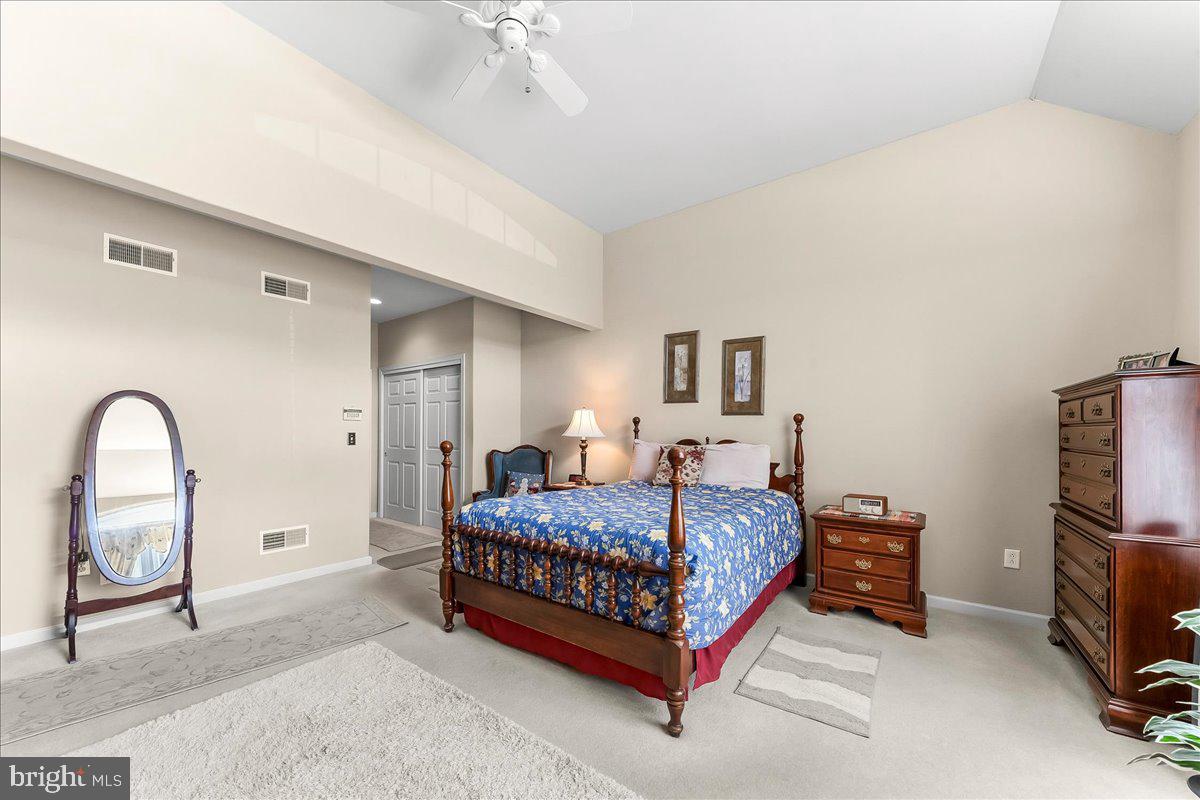 4 N Henley Dr Property Photo 22