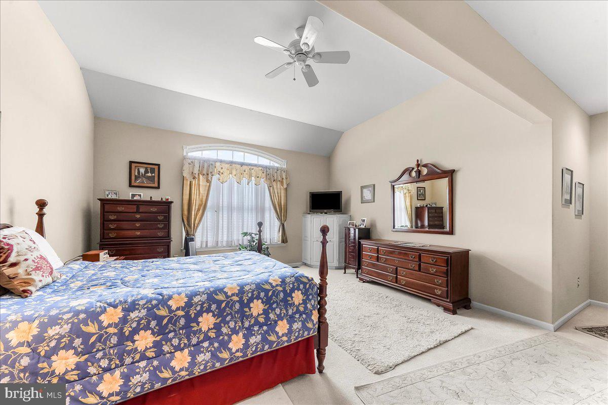 4 N Henley Dr Property Photo 23
