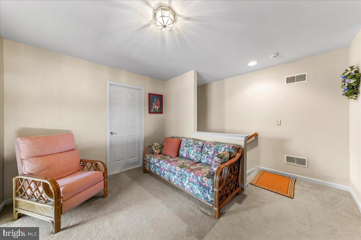 4 N Henley Dr Property Photo 27
