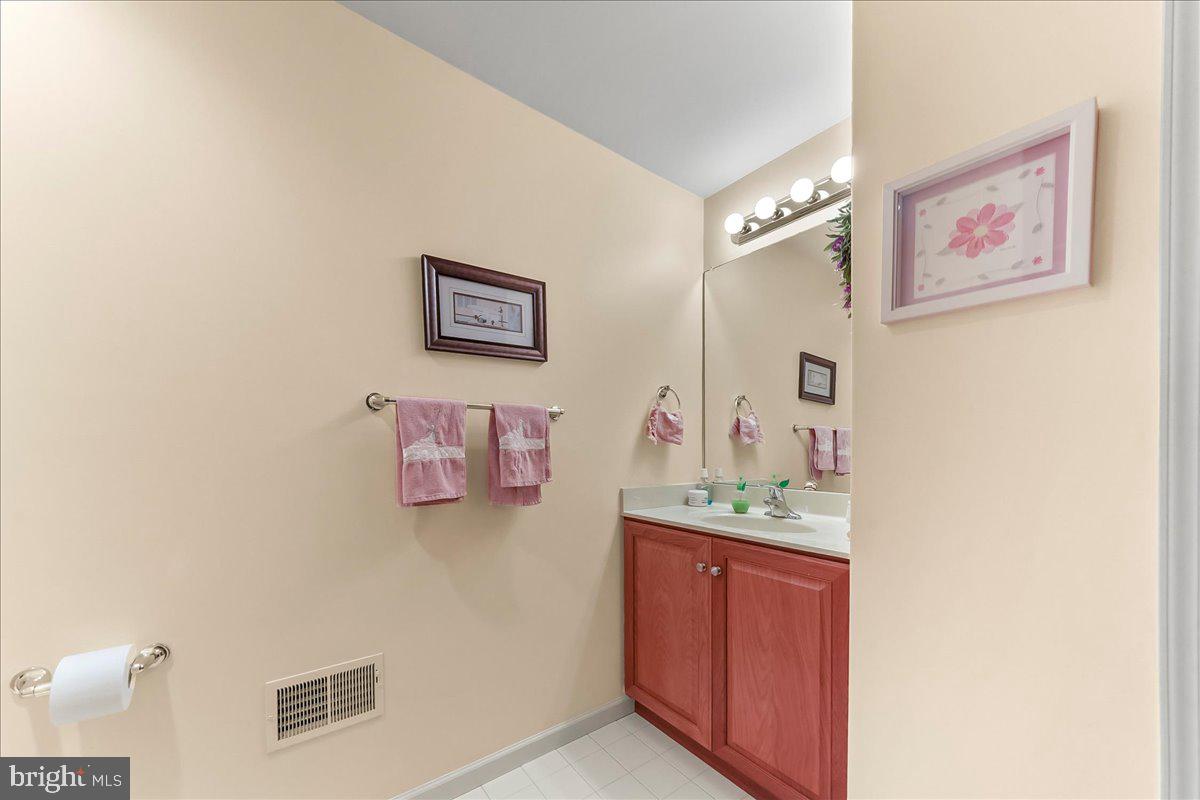 4 N Henley Dr Property Photo 30