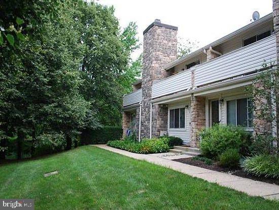 350 New Market Ct Property Photo 1