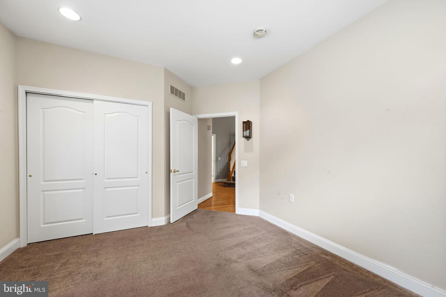 1712 Yardley Dr Property Photo 40