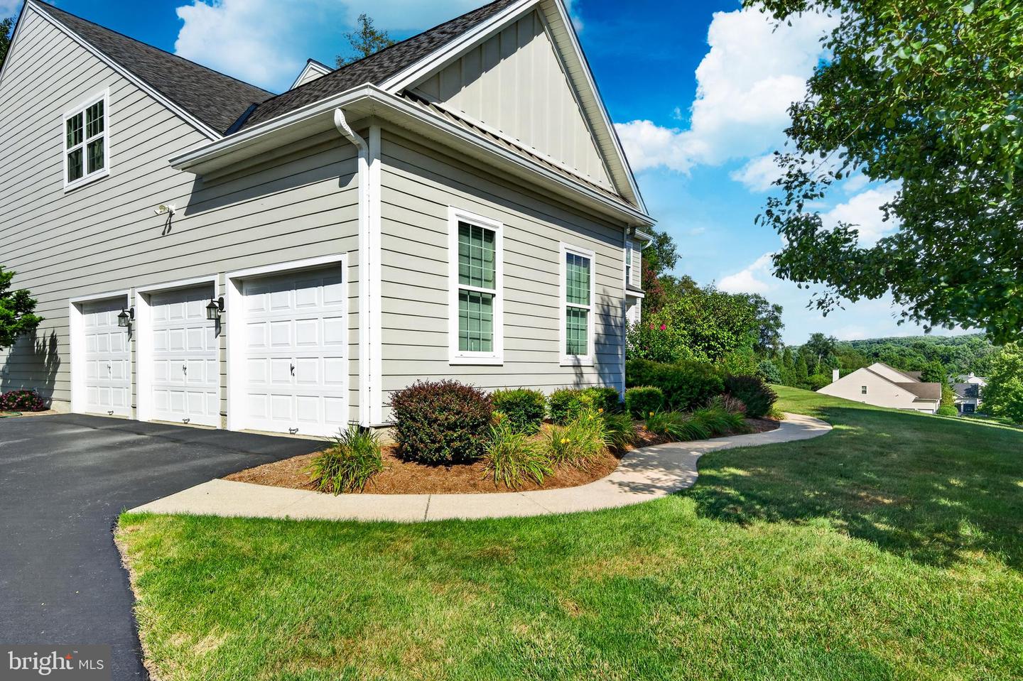 328 Creek Crossing Ln Property Photo 45