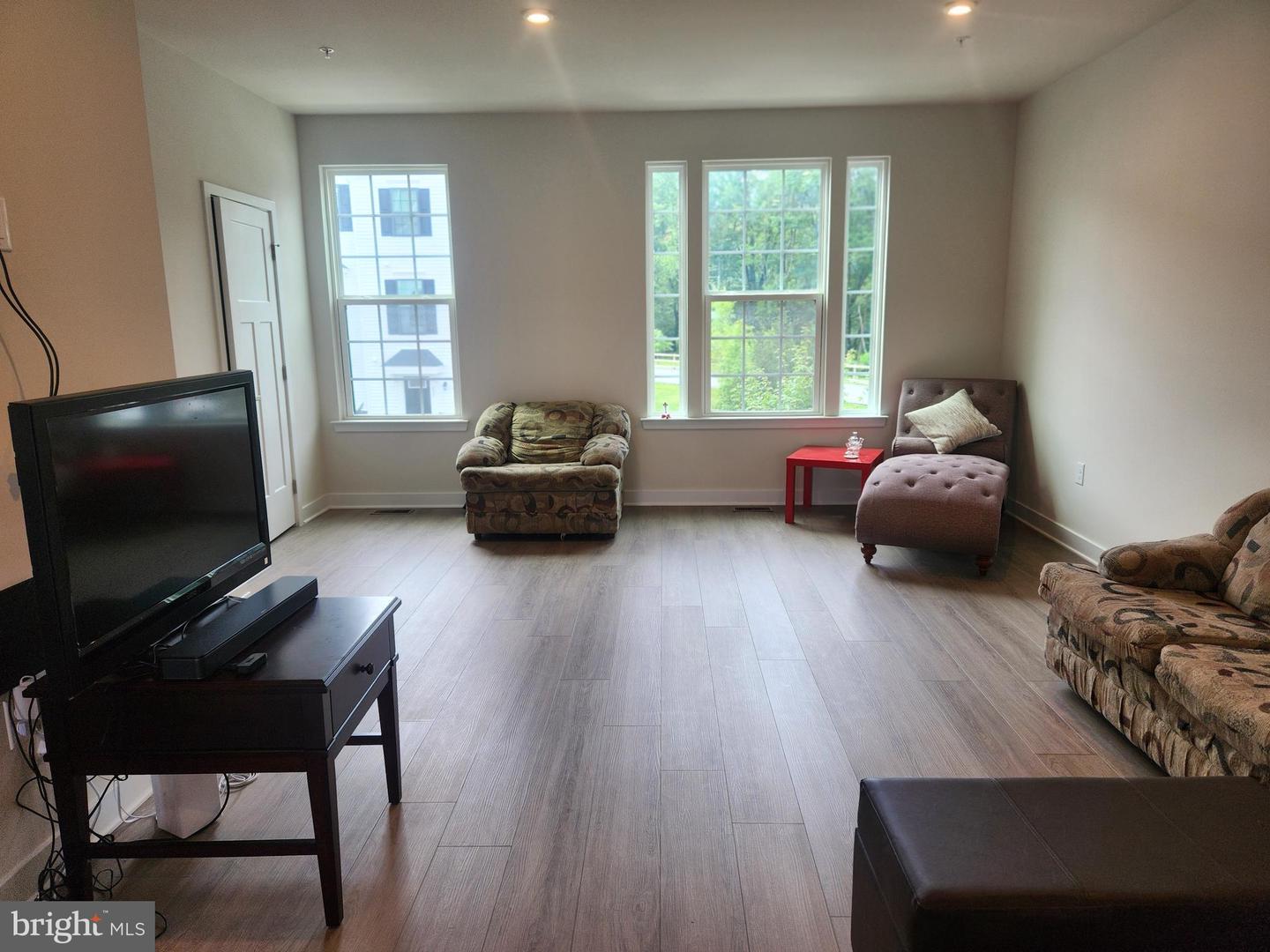 130 Arcadia Way Property Photo 3