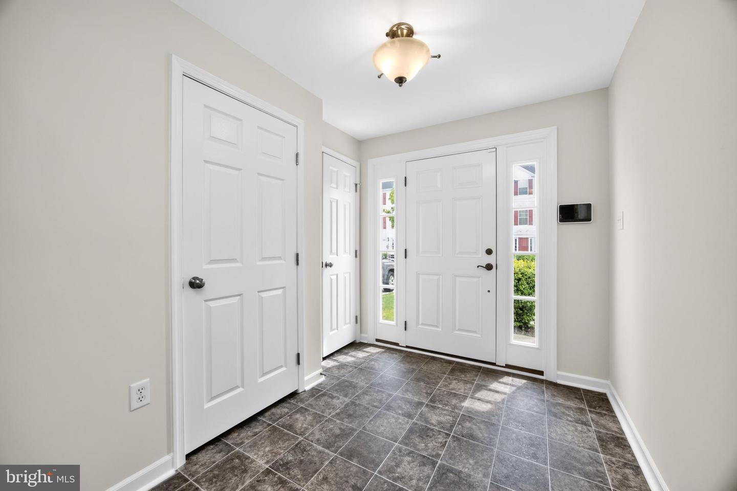 21 Tuxford Ln Property Photo 3