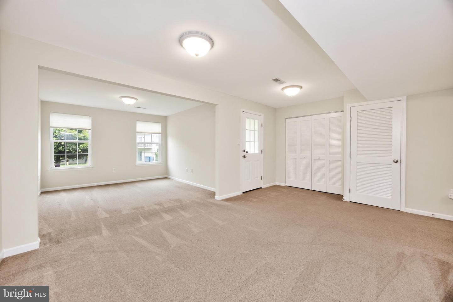 21 Tuxford Ln Property Photo 7