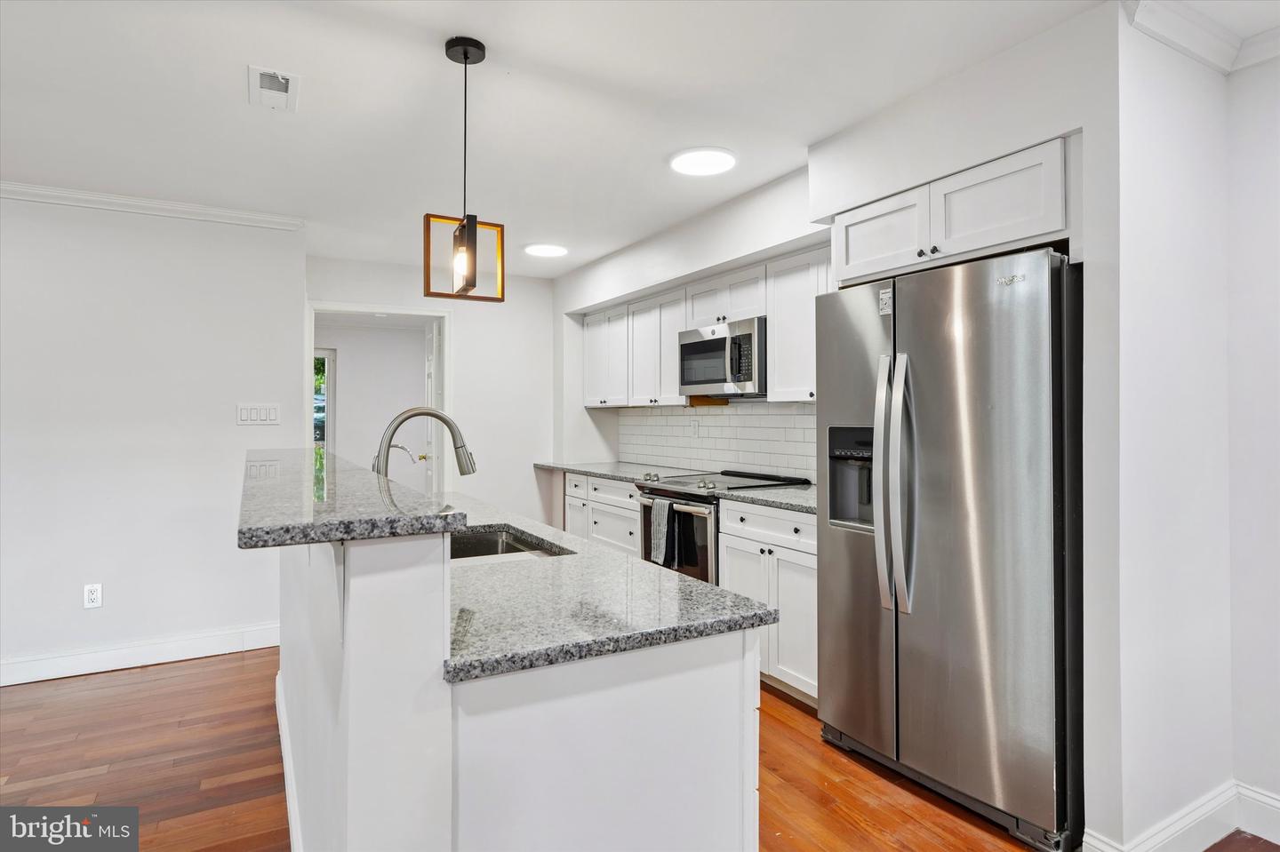 154 Woodgate Ln #44 Property Photo 6