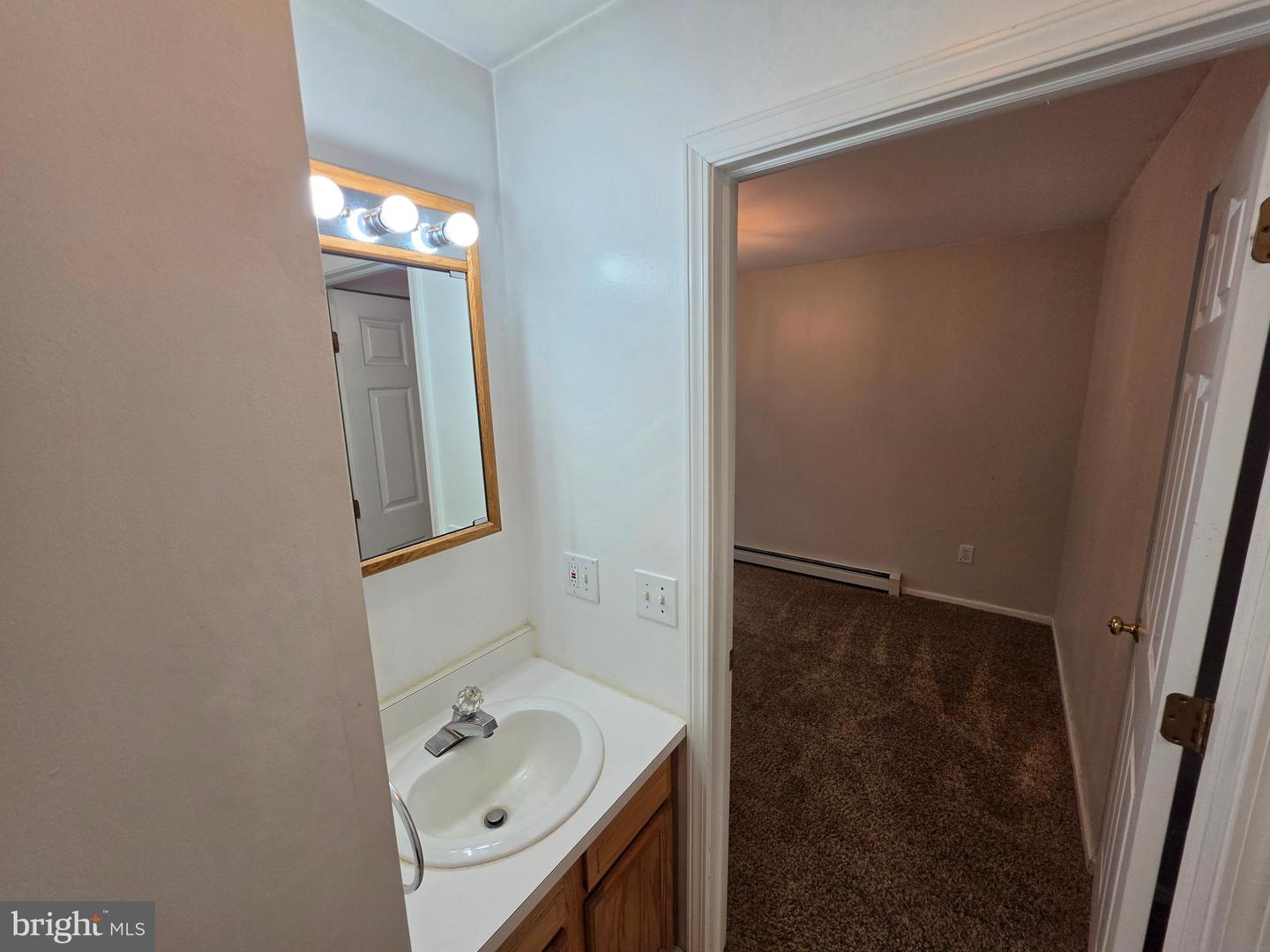 102 Nichols Ave Property Photo 18