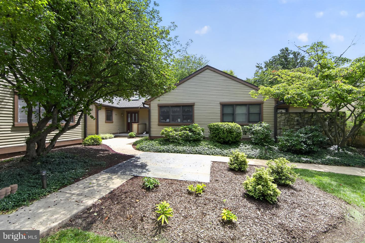 1093 Lincoln Dr #1093 Property Photo 1