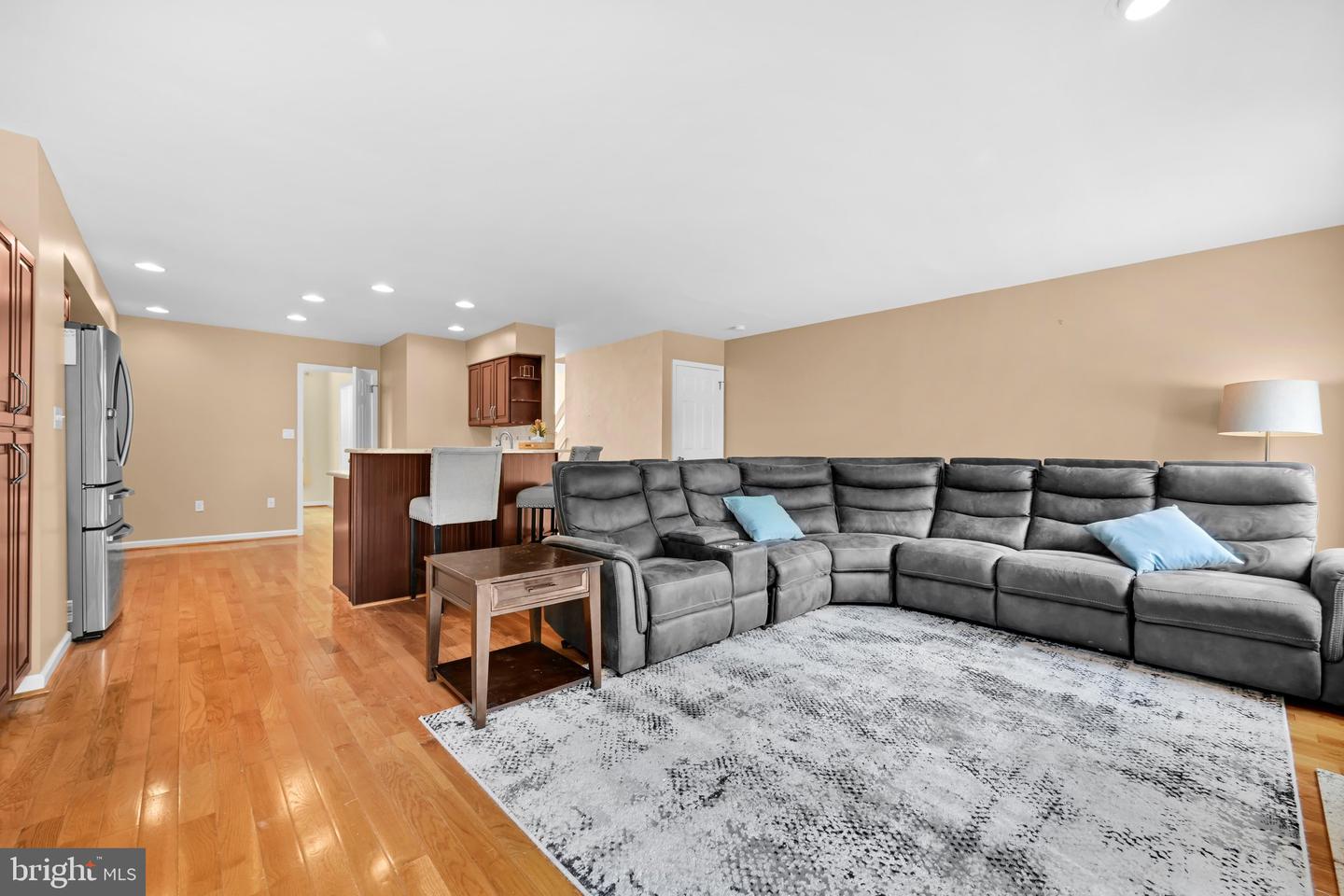 301 Fox Run Property Photo 5