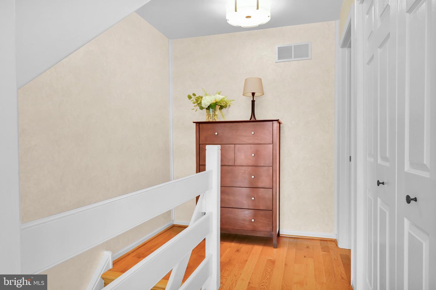 301 Fox Run Property Photo 15