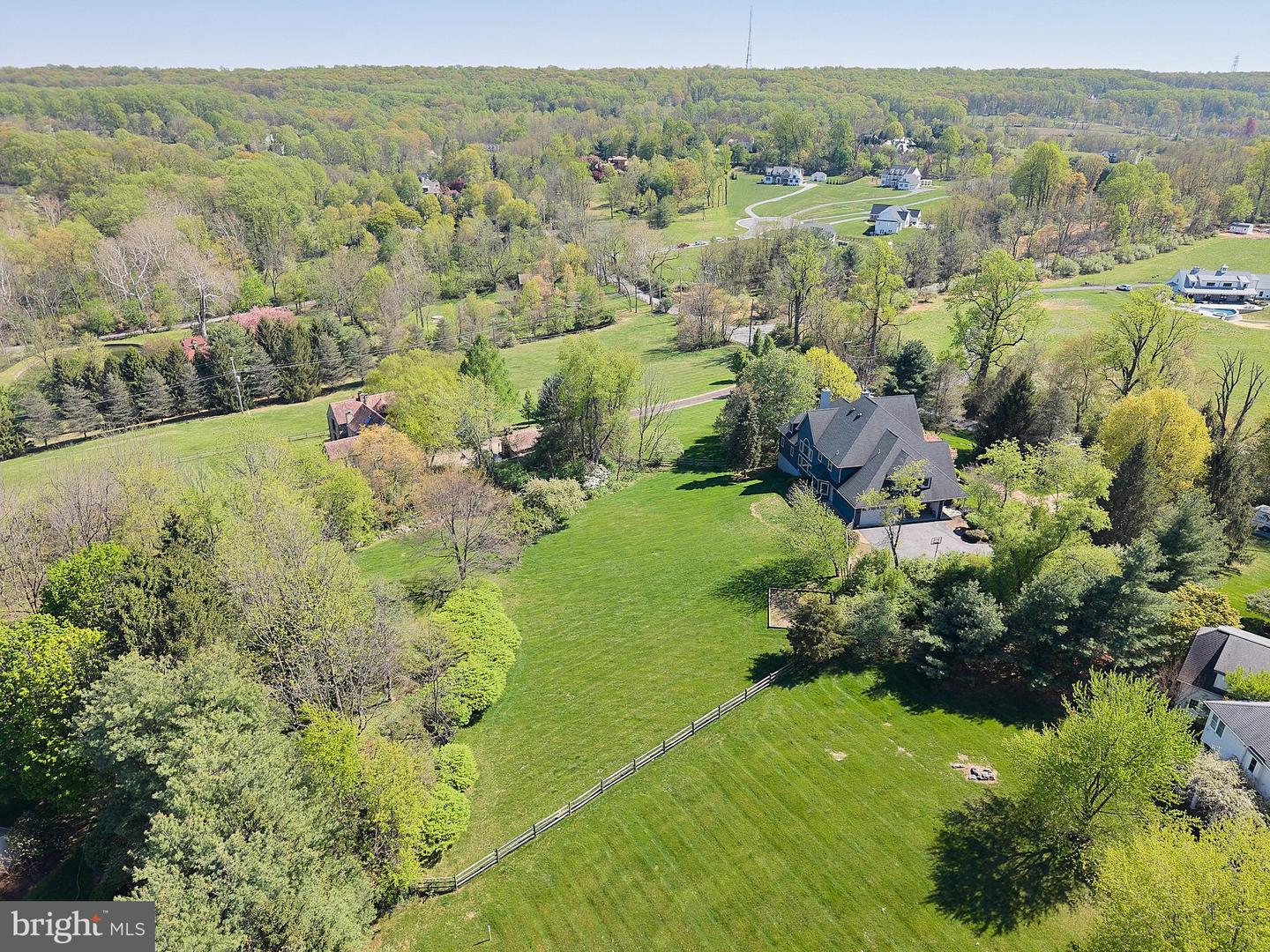 1012 Bodine Rd Property Photo 1